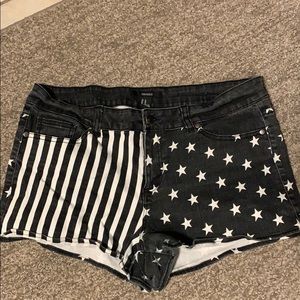 Forever 21 B&W American Flag Jean Shorts!